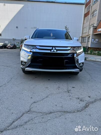 Mitsubishi Outlander 2.4 CVT, 2015, 132 000 км