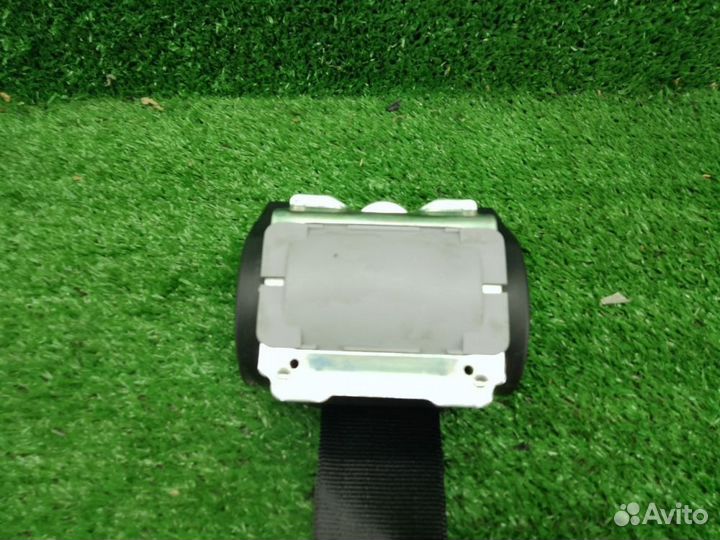 Ремень безопасности задний правый Audi A4 8E 3932