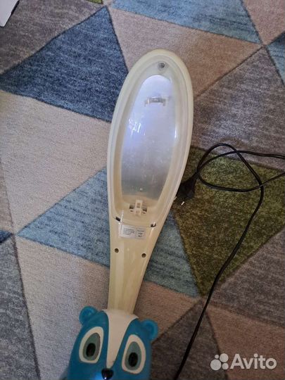 Настольная лампа