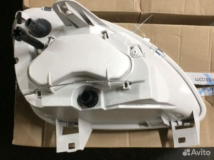 Фара правая Газель рассеиватель стекло