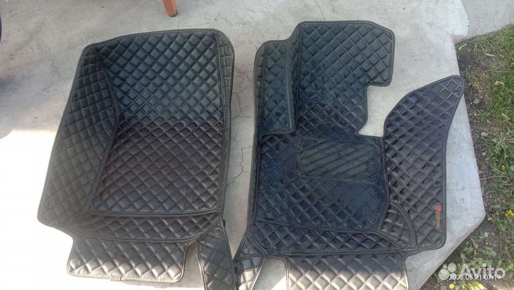 Авто коврики салона BMW x3 f25 цена 1 комплекта