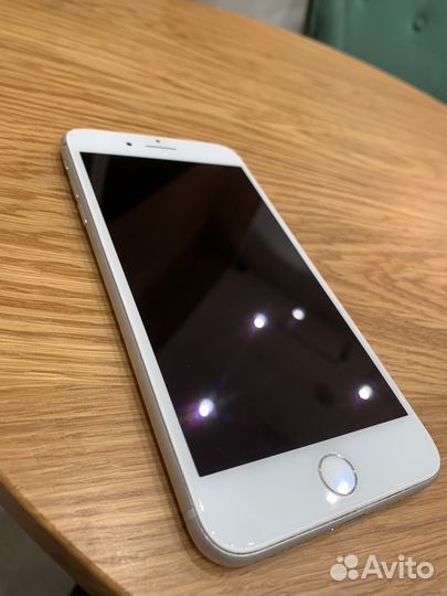 iPhone 8 Plus, 64 ГБ
