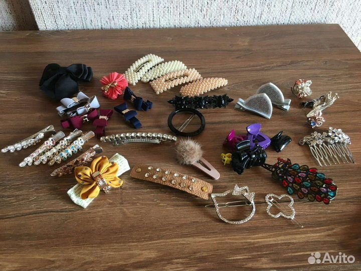Огромный набор аксессуаров для волос