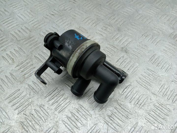 Насос водяной (помпа) Audi A6 C7 2.0 cglc дизель