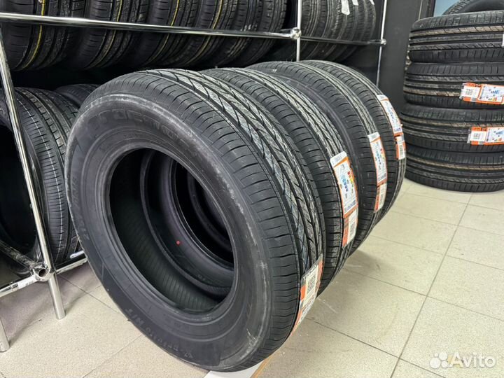 Tracmax X-Privilo H/T 255/60 R17 104