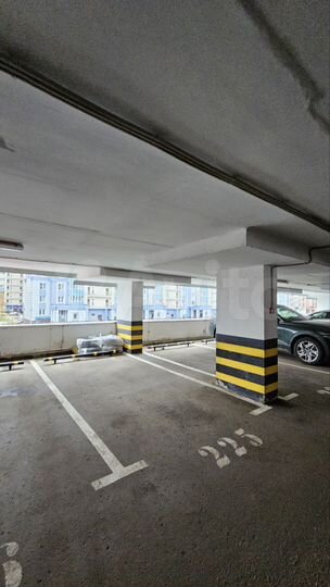 Машиноместо, 13 м²