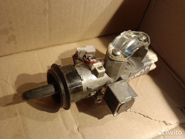 Замок зажигания Subaru Impreza gh