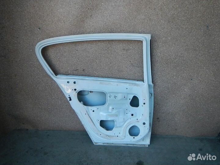 Дверь задняя левая Opel Astra H/Astra Family H