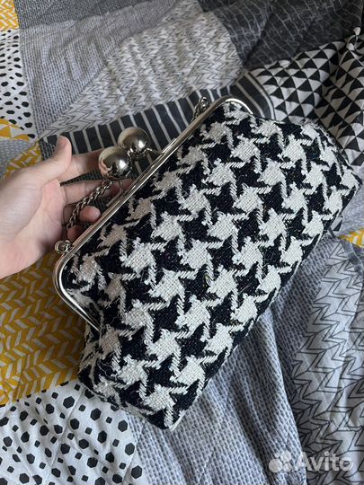 Сумка жесткой формы