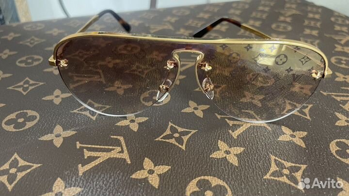 Солнцезащитные очки louis vuitton
