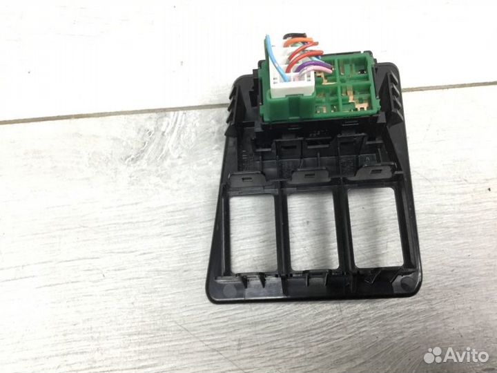 Блок управления зеркалами Nissan Qashqai кроссовер