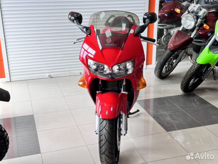 Honda VFR 800