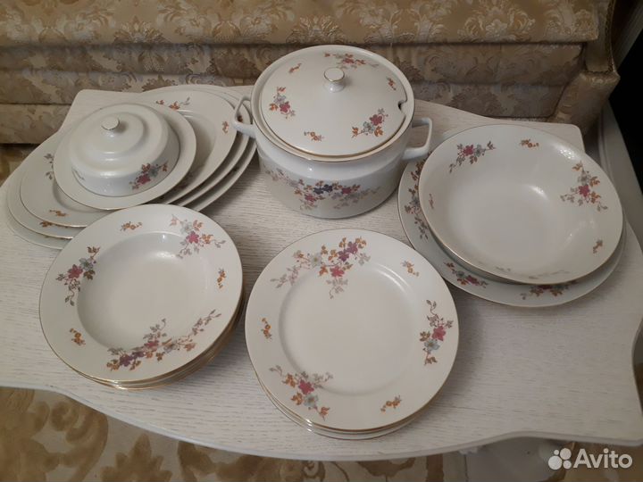 Крупный Фарфоровый сервиз на 12 персон Чешский