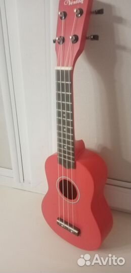 Укулеле Veston