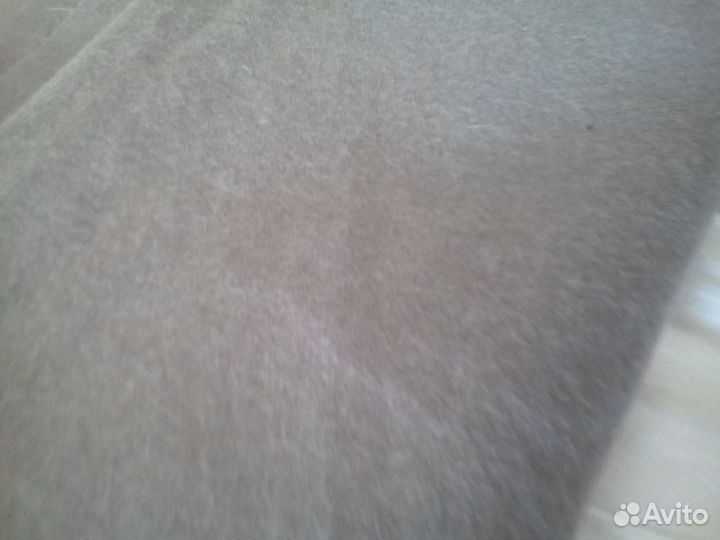 Отрез шерстяной ткани.140х75