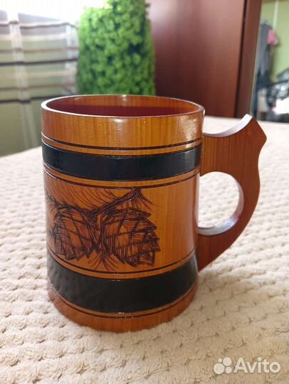 Кружка из дерева