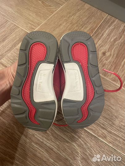 Кроссовки zara