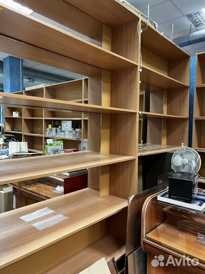 Стелажи, прилавки