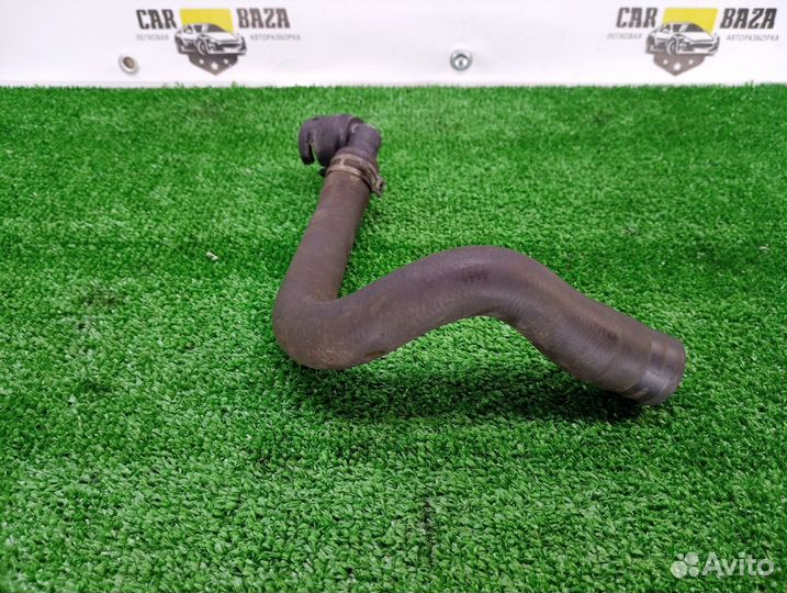 Патрубок системы охлаждения