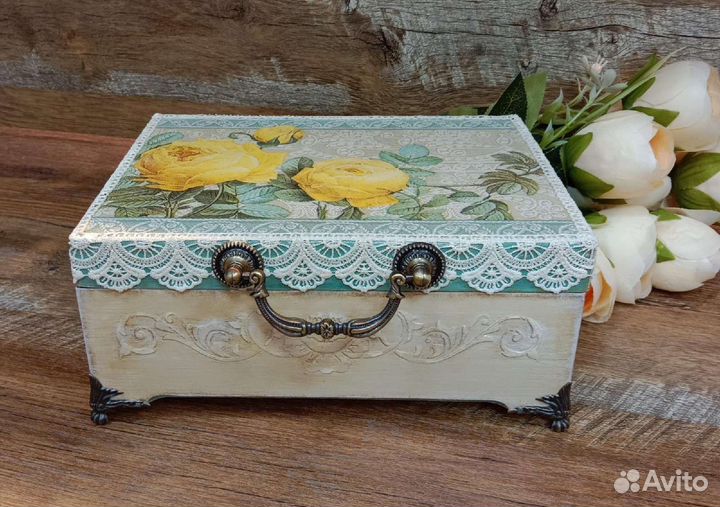 Шкатулка для украшений