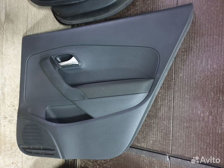 Обшивка двери задняя правая Polo Sedan Поло