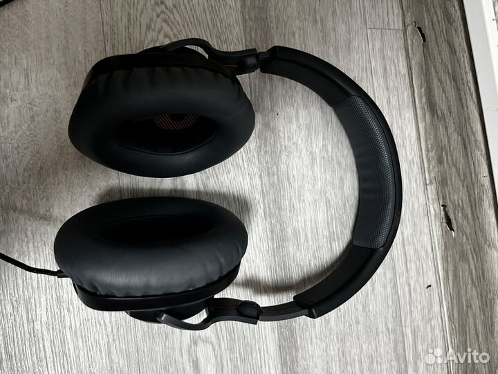 Наушники JBL