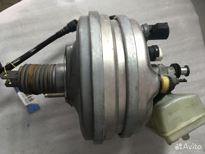 Главный тормозной цилиндр Mercedes W220