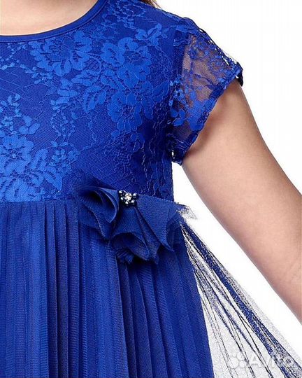 Нарядное платье новое 116, 128