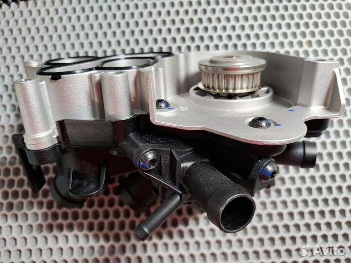 Помпа + термостат INA 538036310 VAG 1.2 / 1.4 TSI;