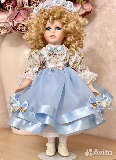 Фарфоровая куколка Leonardo Collection