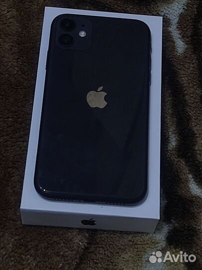 iPhone 11, 64 ГБ