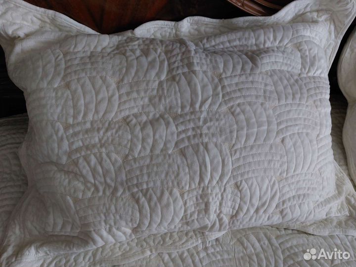 Покрывало на кровать новое 230 на 250