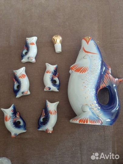 Графин и стопки 