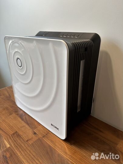 Мойка воздуха Bork Q700