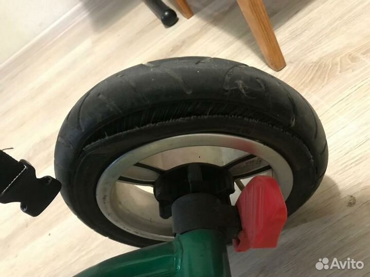 Велосипед с родительской ручкой