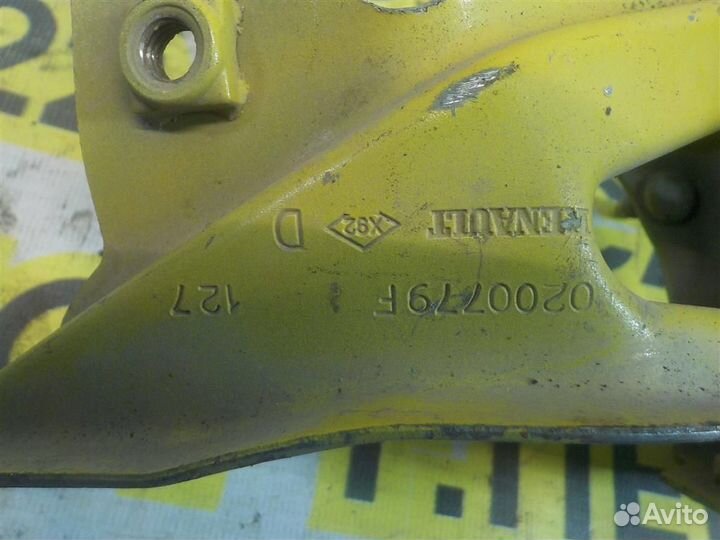 Петля капота правая Renault Kangoo II 2007-2020