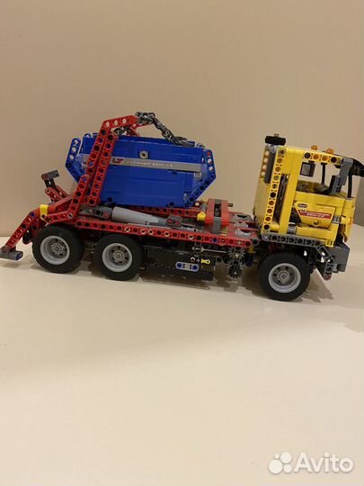 Lego Technic контейнеровоз