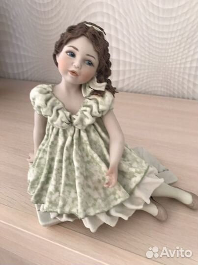 Статуэтка фарфоровая италия высота 20 см