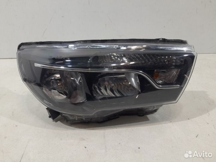 Фара правая LADA Vesta 2015