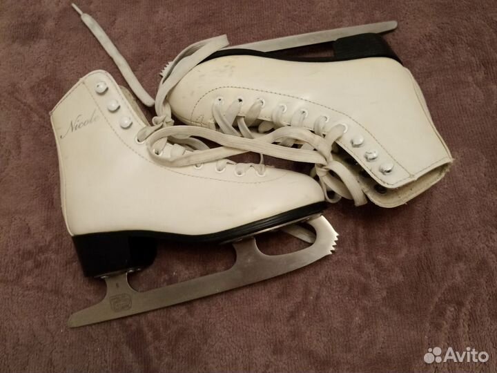 Коньки фигурные 33 размер