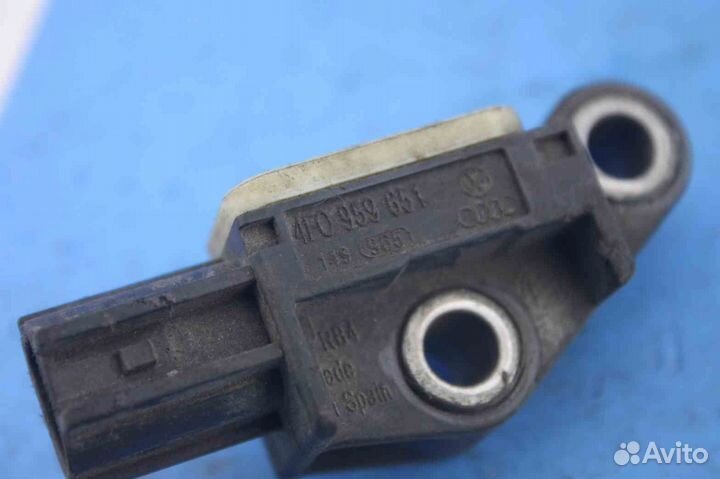 Датчик Airbag Audi A6 (Ауди А6) C6 4F0959651