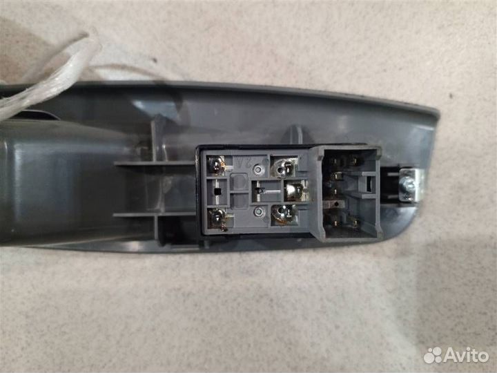 Кнопка стеклоподъемника Chevrolet Lacetti J200 20