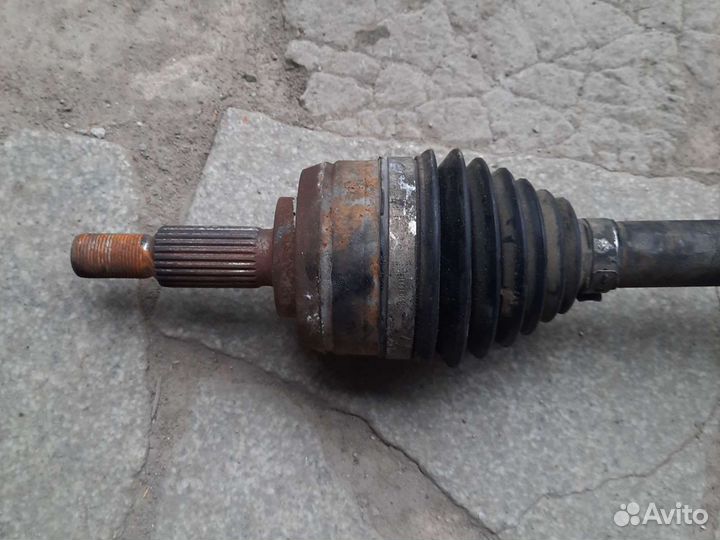 Привод правый Renault Duster 2,0 АКПП