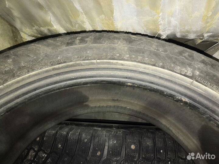 Bridgestone Blizzak Spike-01 245/50 R20 102