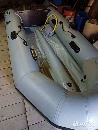 Надувная лодка