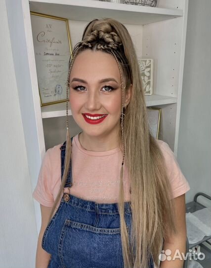 Макияж и прическа