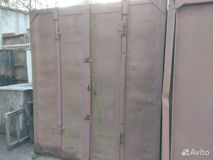 Продам контейнер 3-х тонный