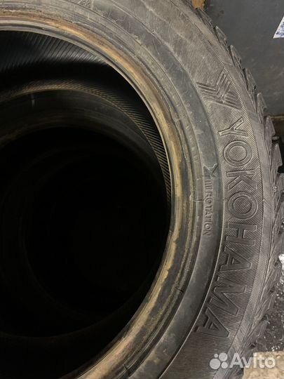 Yokohama Ice Guard Stud IG55 215/55 R16