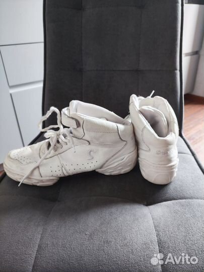 Танцевальные кроссовки Sansha