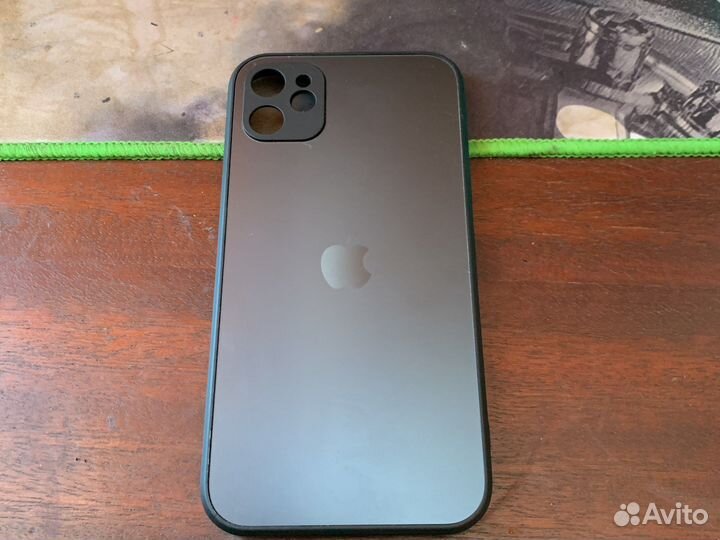 Чехол на iPhone 11